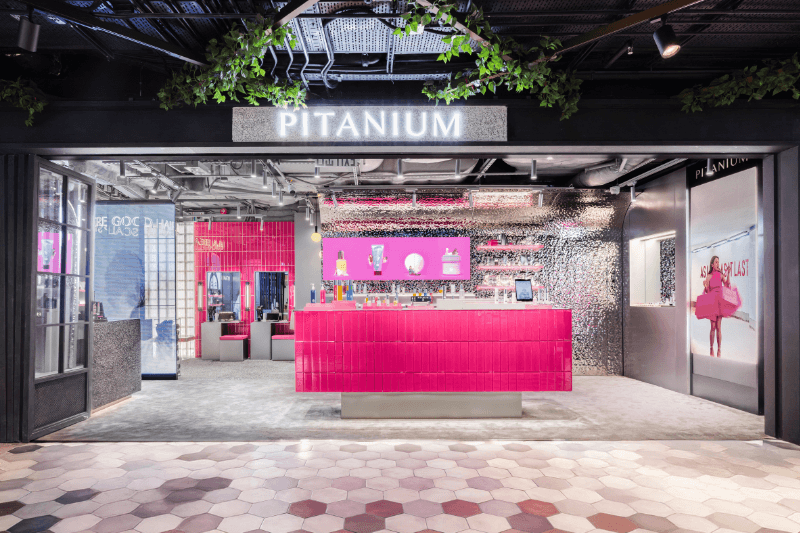 PITANIUM K11 MUSEA GRAND OPENING: THE FUTURISTIC PINK SPACE POD MEETS THE VICTORIA DOCKSIDE